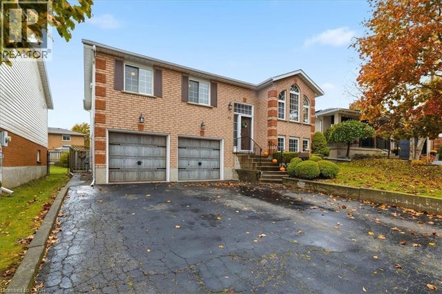 83 Hazelwood Crescent, Cambridge