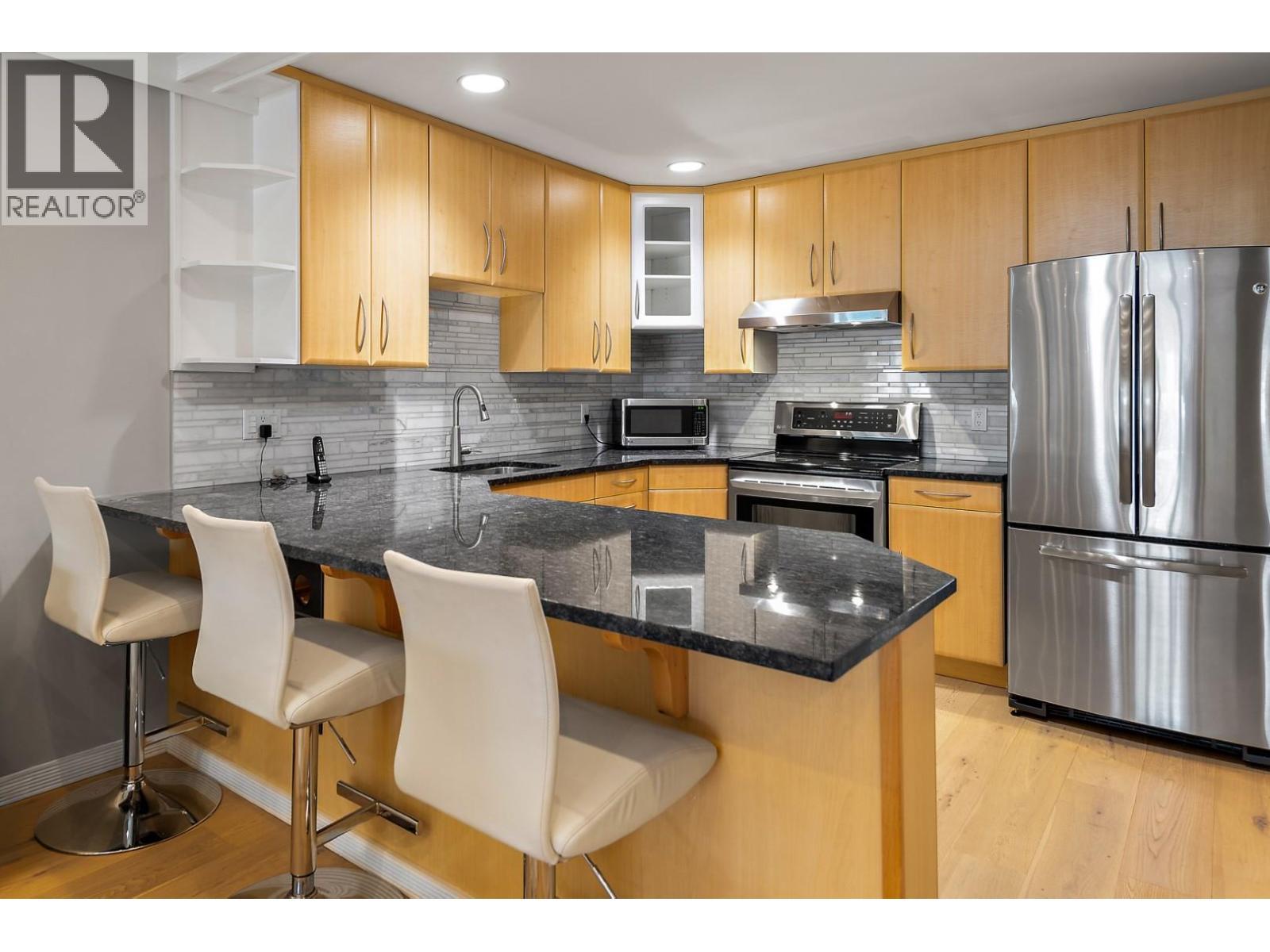 2900 Abbott Street Unit# 208. Kelowna, British Columbia