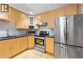 2900 Abbott Street Unit# 208. Kelowna, British Columbia