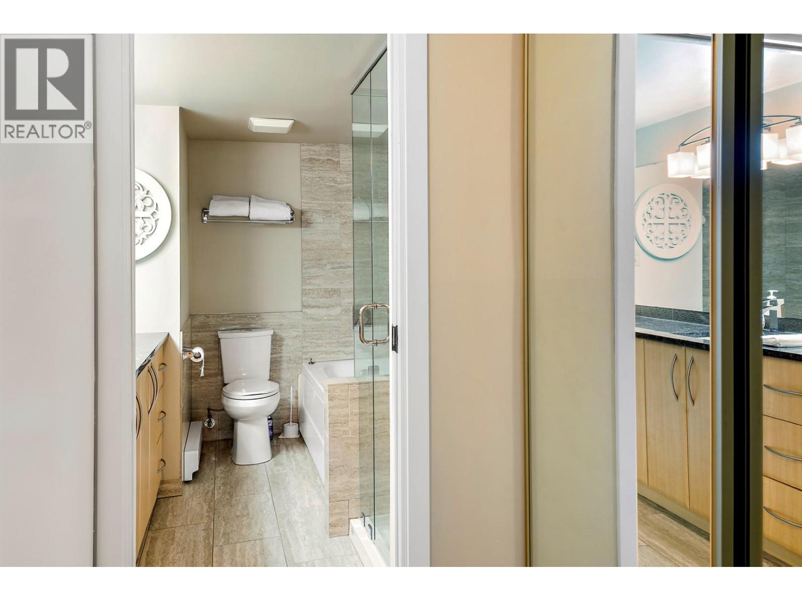 2900 Abbott Street Unit# 208. Kelowna, British Columbia