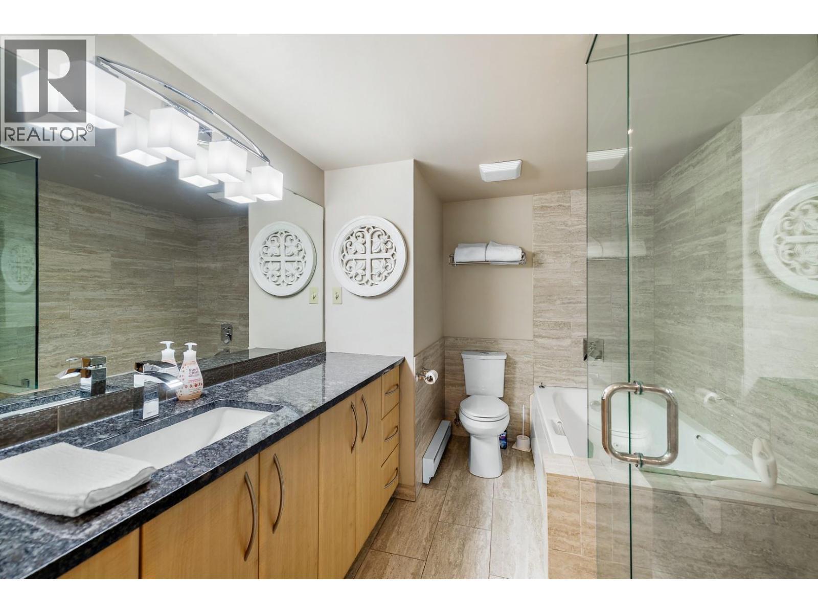 2900 Abbott Street Unit# 208. Kelowna, British Columbia