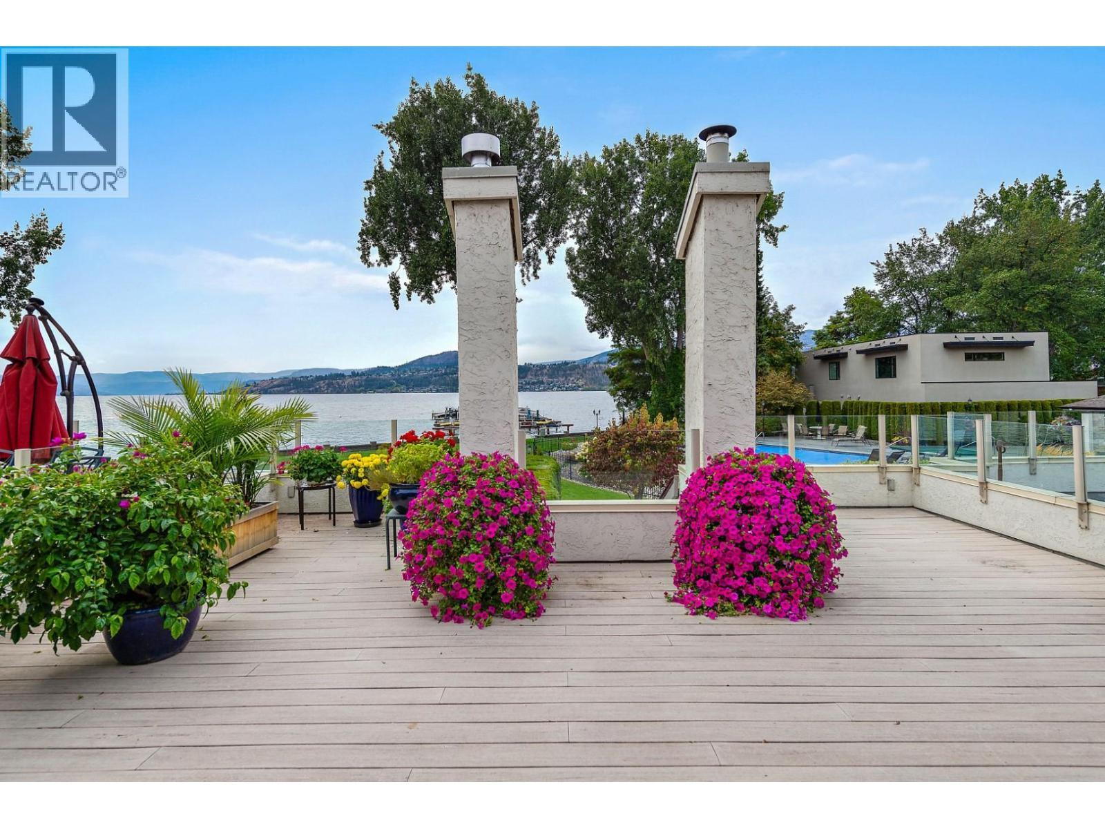 2900 Abbott Street Unit# 208. Kelowna, British Columbia