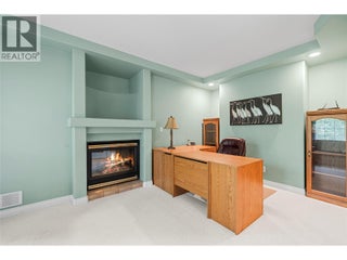 2660 Crestview Place. Blind Bay, British Columbia