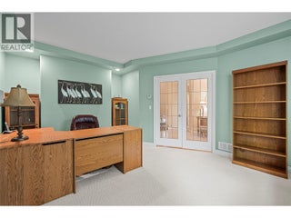 2660 Crestview Place. Blind Bay, British Columbia