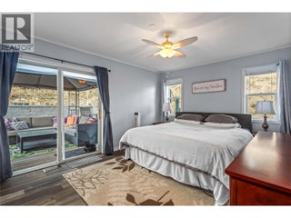 4622 Princeton Avenue. Peachland, British Columbia