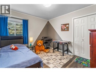 4622 Princeton Avenue. Peachland, British Columbia