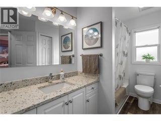 4622 Princeton Avenue. Peachland, British Columbia