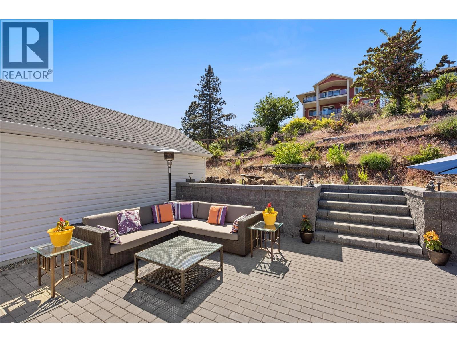 4622 Princeton Avenue. Peachland, British Columbia