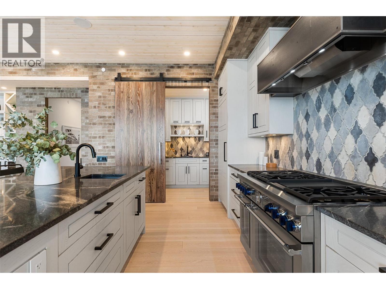 2641 Casa Loma Road. West Kelowna, British Columbia