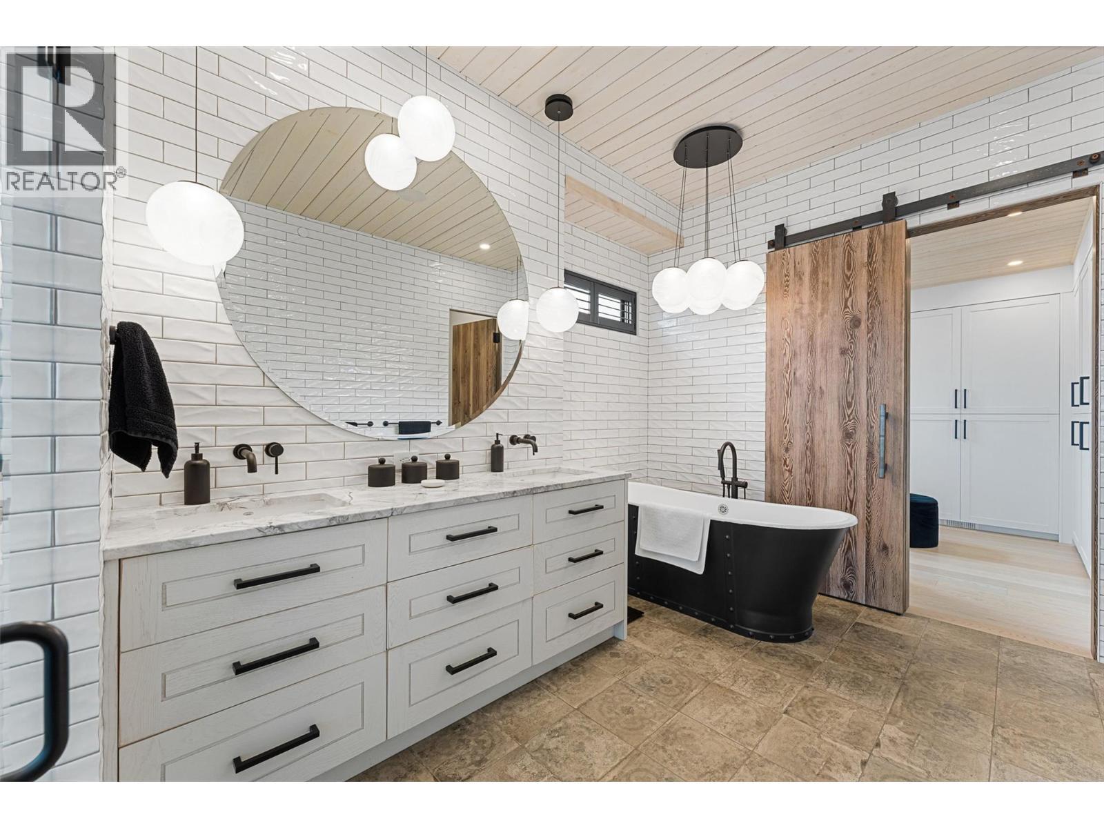 2641 Casa Loma Road. West Kelowna, British Columbia