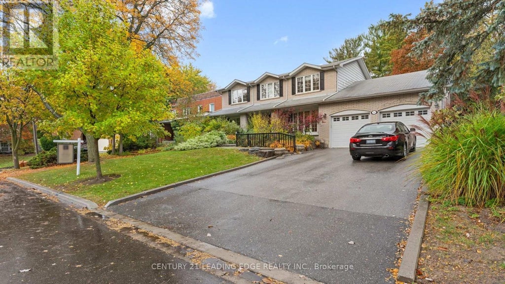 34 Forest Park Crescent, Markham (royal Orchard)