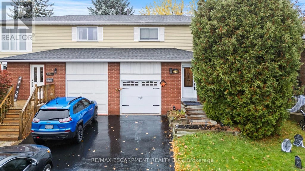 2396 Lyford Lane, Burlington (brant Hills)