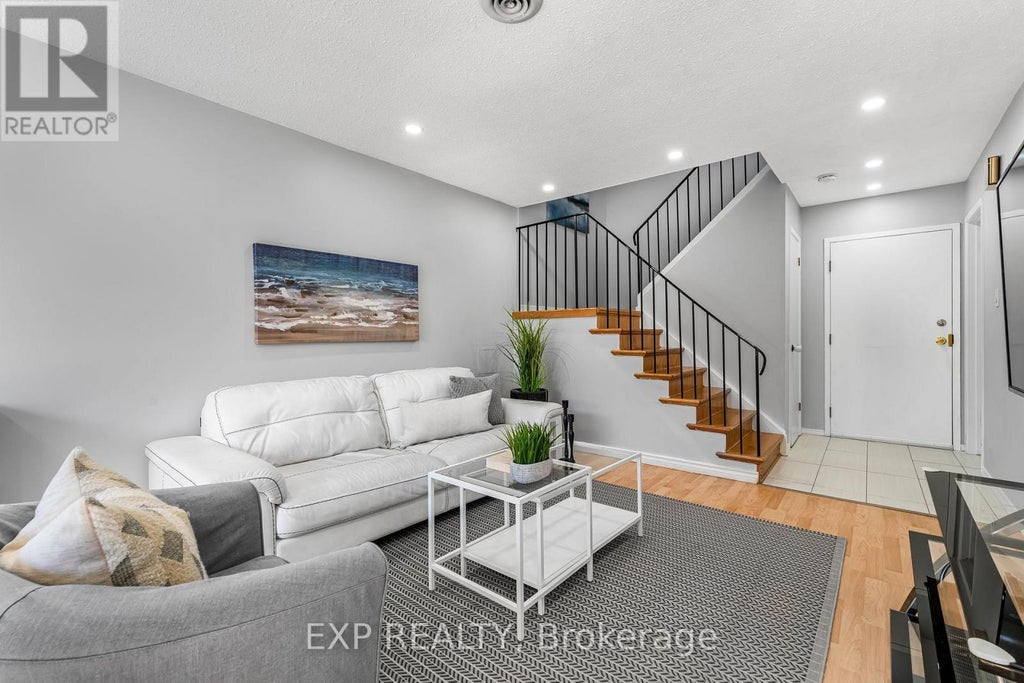 70 - 6797 Formentera Avenue, Mississauga (meadowvale)