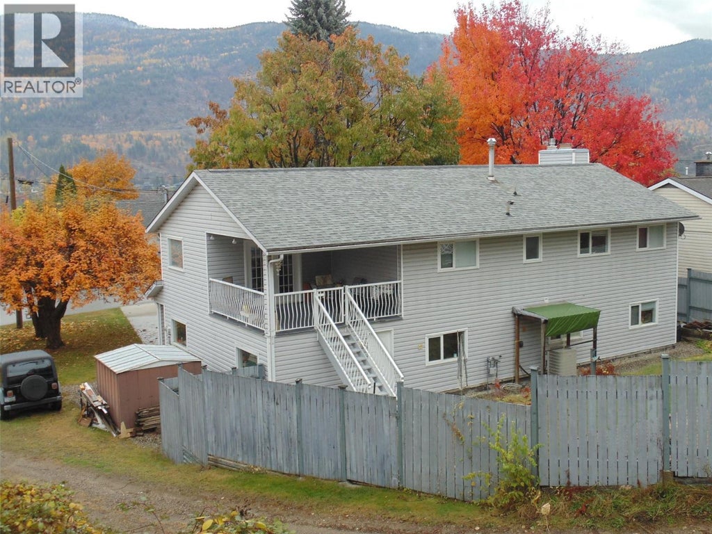 3304 8th Avenue, Castlegar