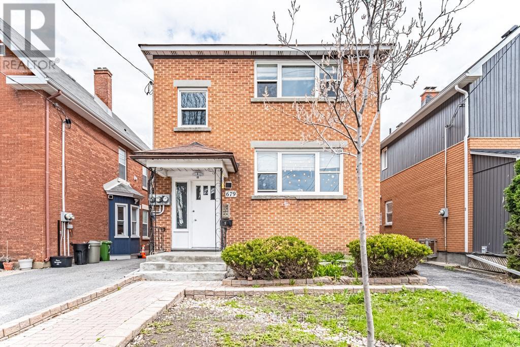 3 - 679 Roosevelt Avenue, Ottawa