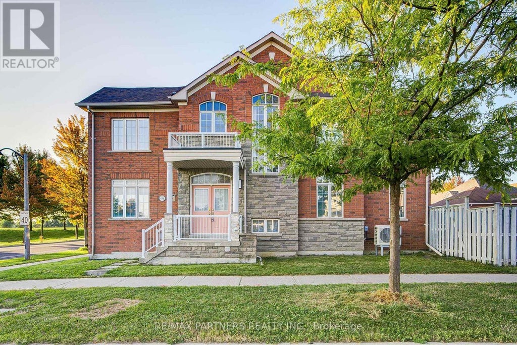 496 The Bridle Walk, Markham (berczy)