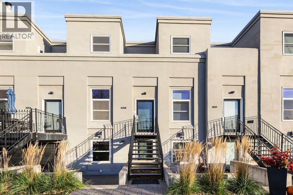 108 18 Avenue Se, Calgary