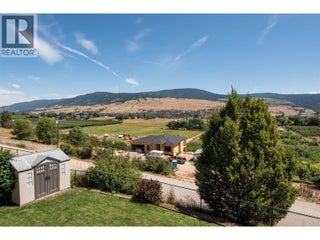 9761 Crofton Road. Lake Country, British Columbia