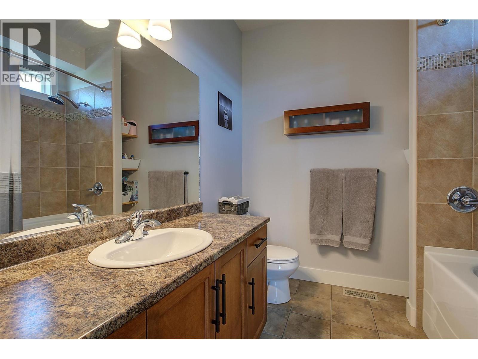 9761 Crofton Road. Lake Country, British Columbia