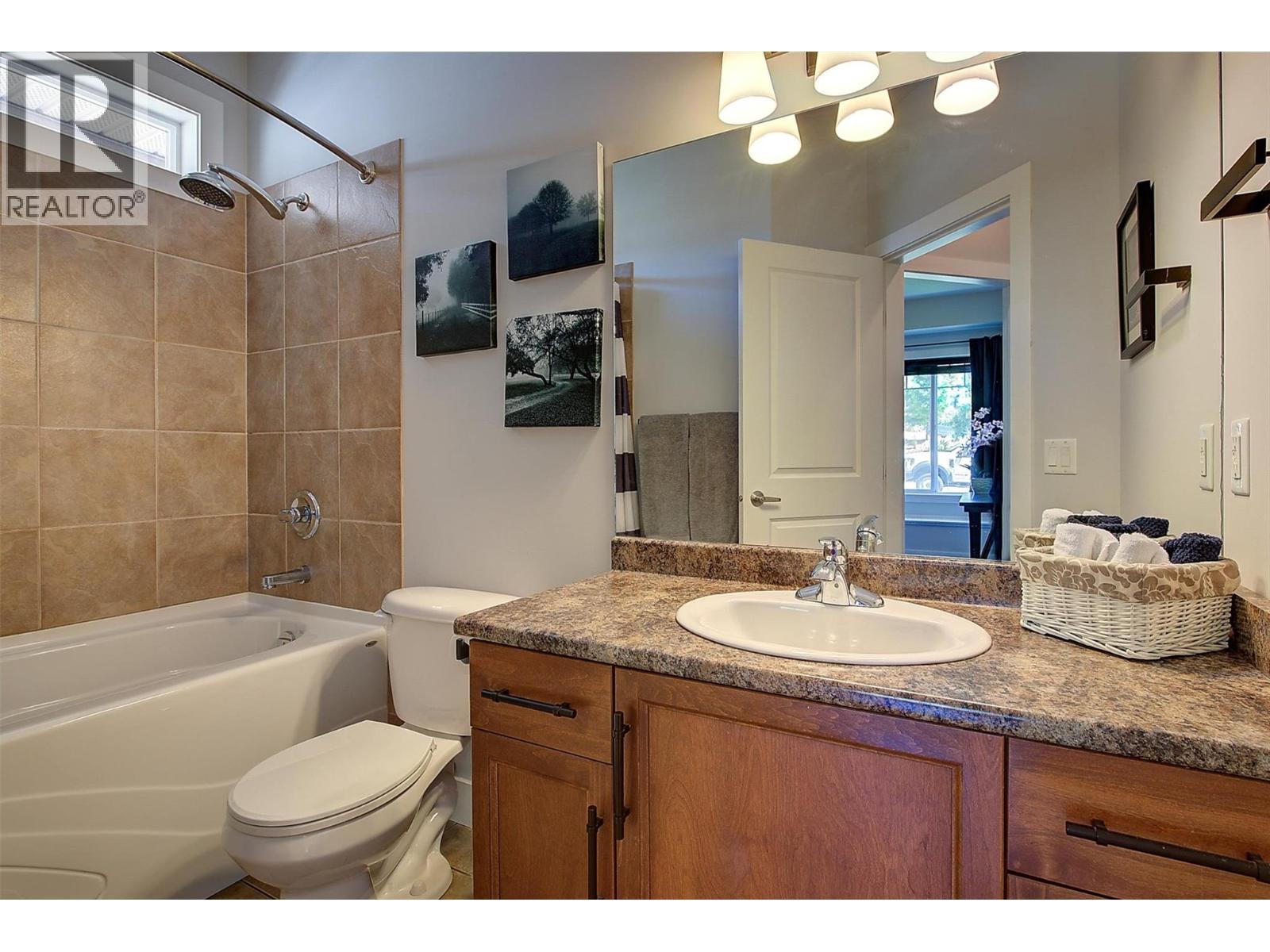 9761 Crofton Road. Lake Country, British Columbia