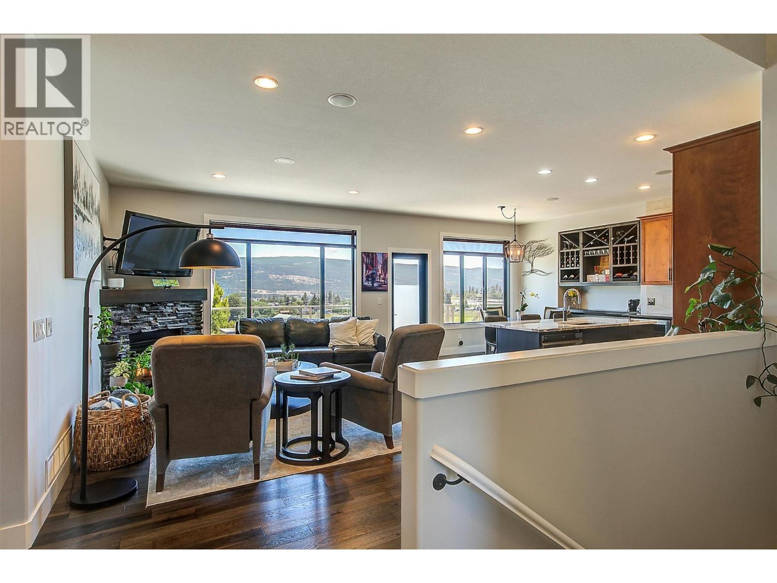 9761 Crofton Road. Lake Country, British Columbia