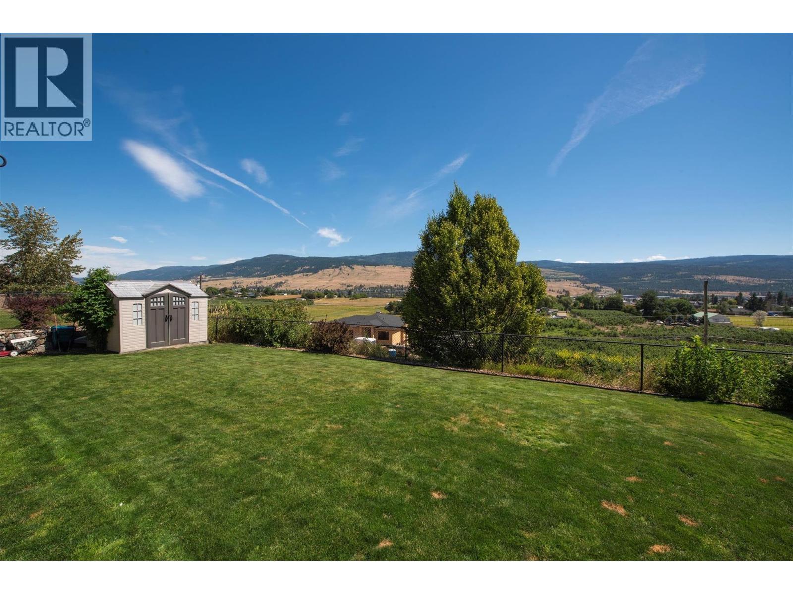 9761 Crofton Road. Lake Country, British Columbia