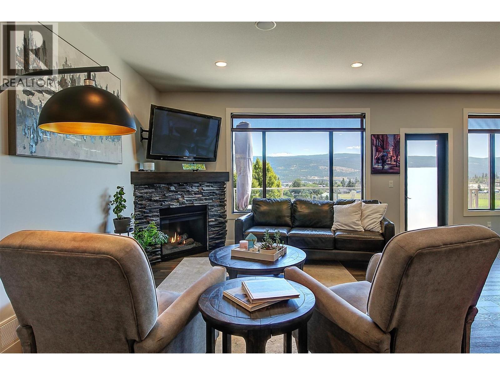 9761 Crofton Road. Lake Country, British Columbia