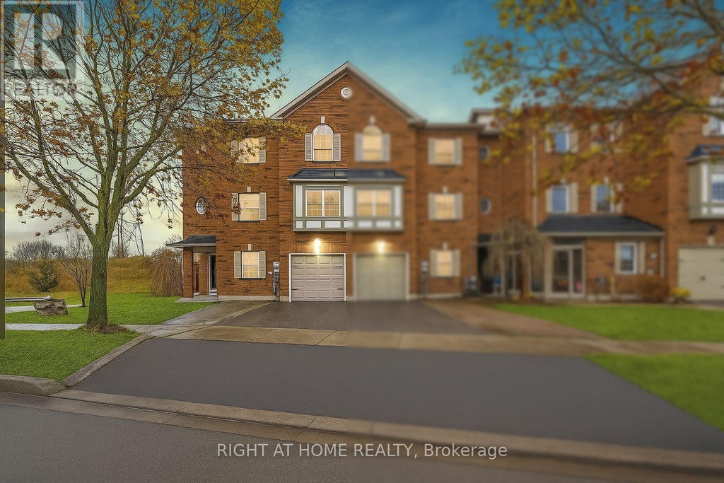 27 Hawtin Lane, Aurora (aurora Grove)