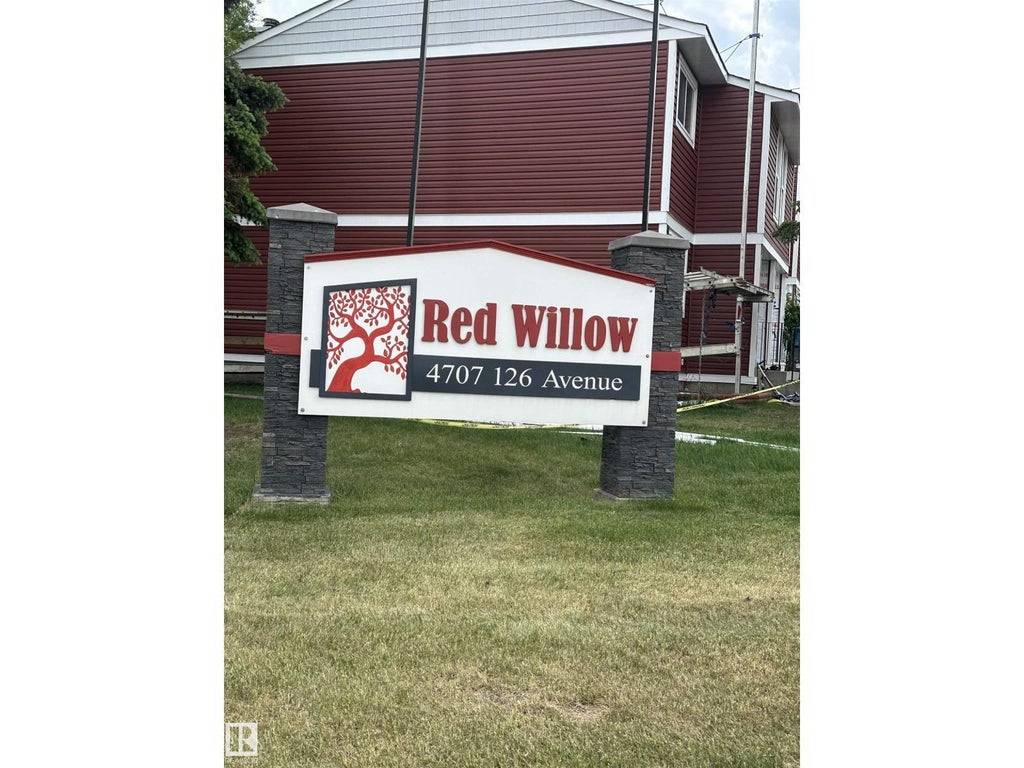 #35 4707 126 Av Nw, Edmonton