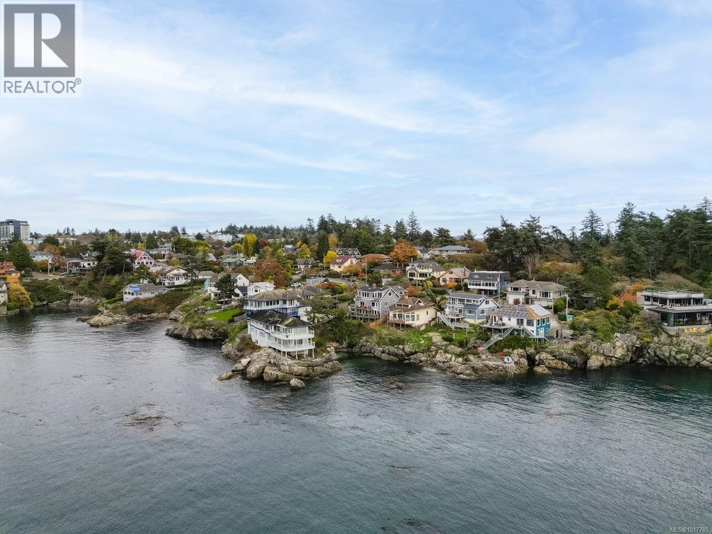 404 Constance Avenue, Esquimalt