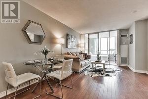 607 - 260 Doris Avenue, Toronto (willowdale East)