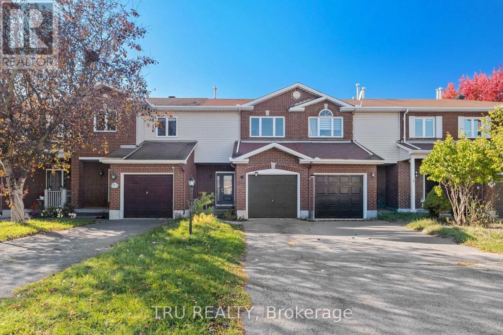 244 Stoneway Drive, Ottawa