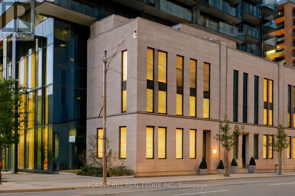 1074 Bay Street, Toronto (bay Street Corridor)