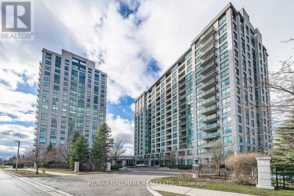 1401 - 100 Promenade Circle, Vaughan (brownridge)