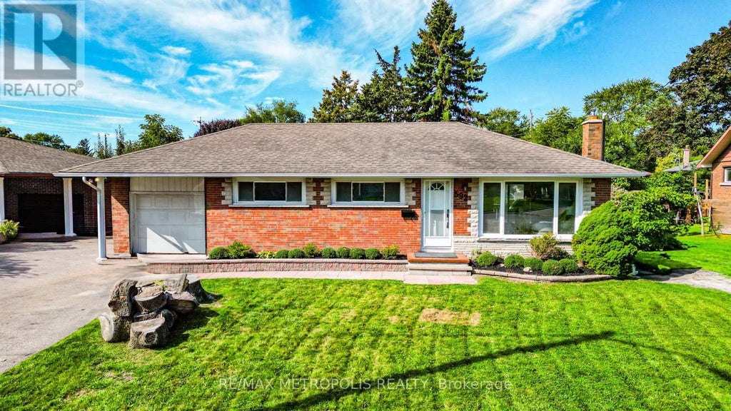 592 Carlyle Court, Oshawa (donevan)