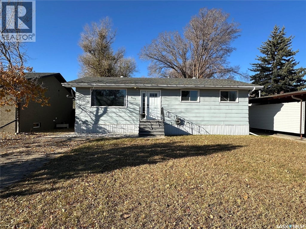 8368 Howard Avenue, Gull Lake