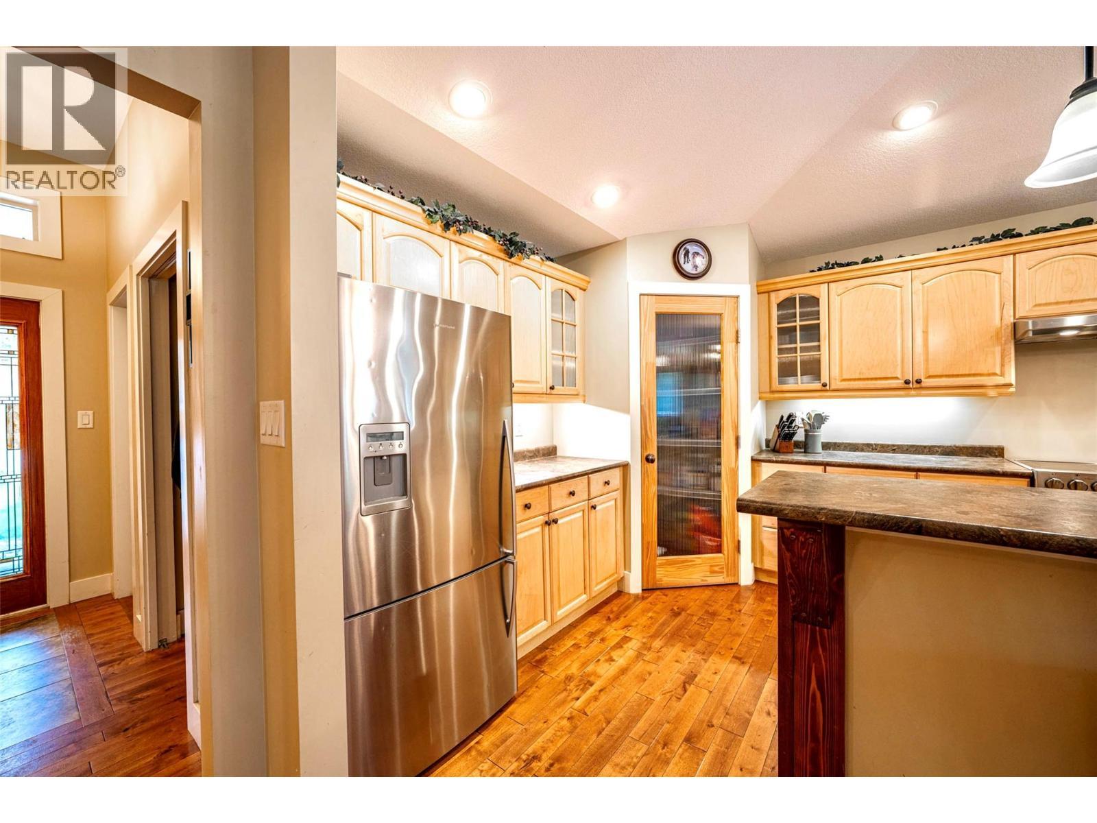 1701 Mountain View Avenue. Lumby, British Columbia