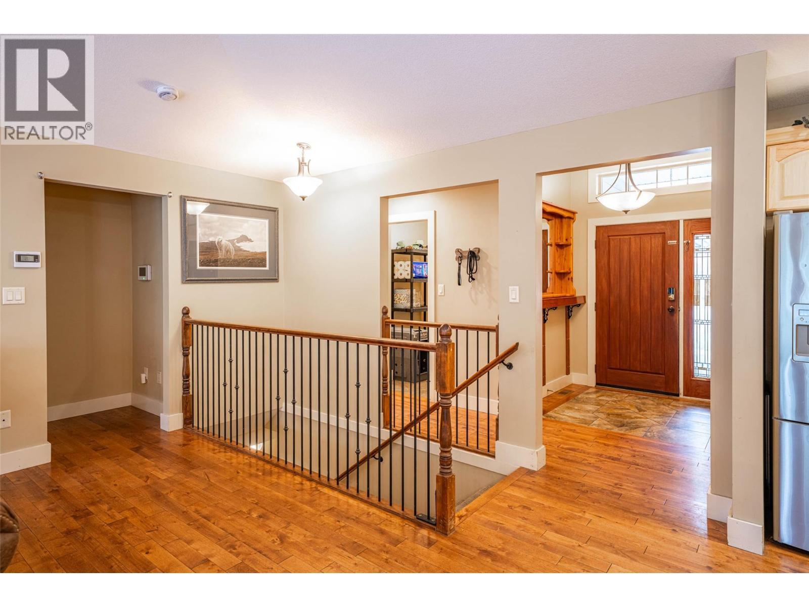 1701 Mountain View Avenue. Lumby, British Columbia