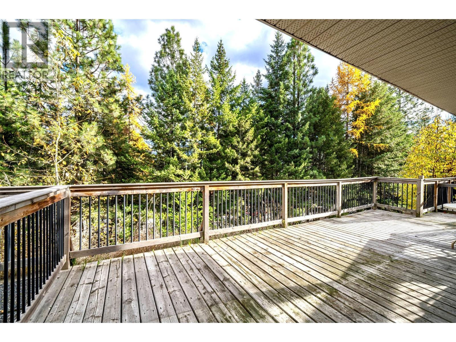 1701 Mountain View Avenue. Lumby, British Columbia