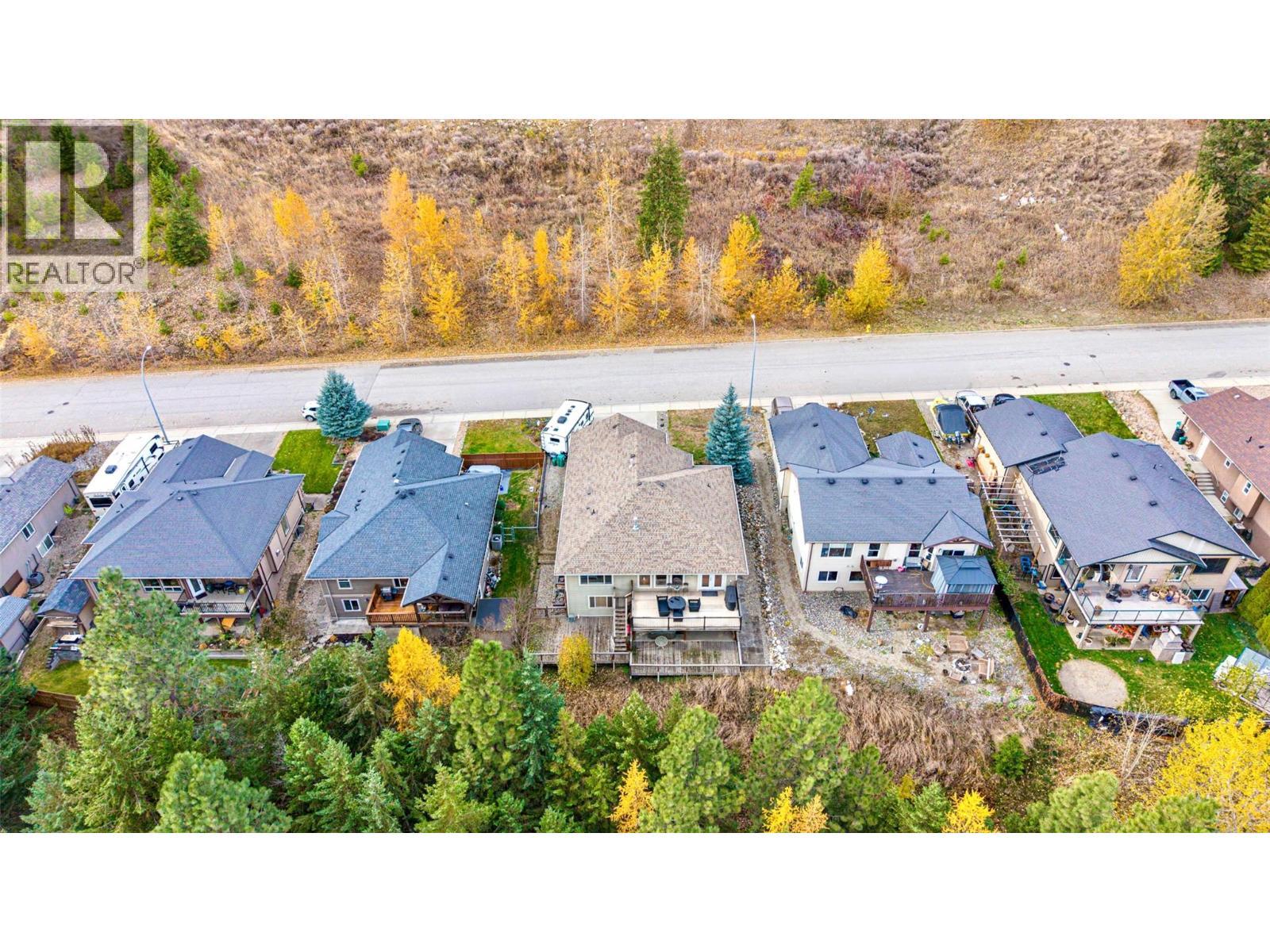 1701 Mountain View Avenue. Lumby, British Columbia