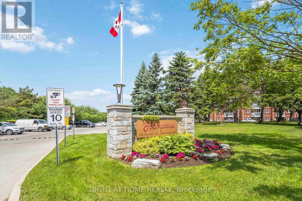 401 - 195 Lake Driveway W, Ajax (south West)