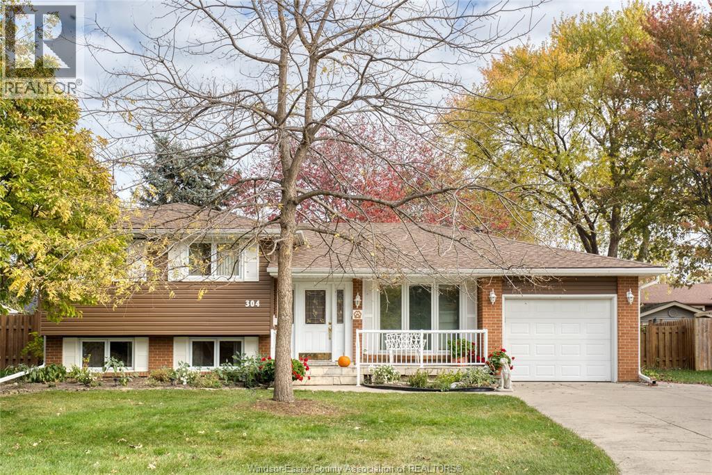 304 Fairway Crescent, Tecumseh