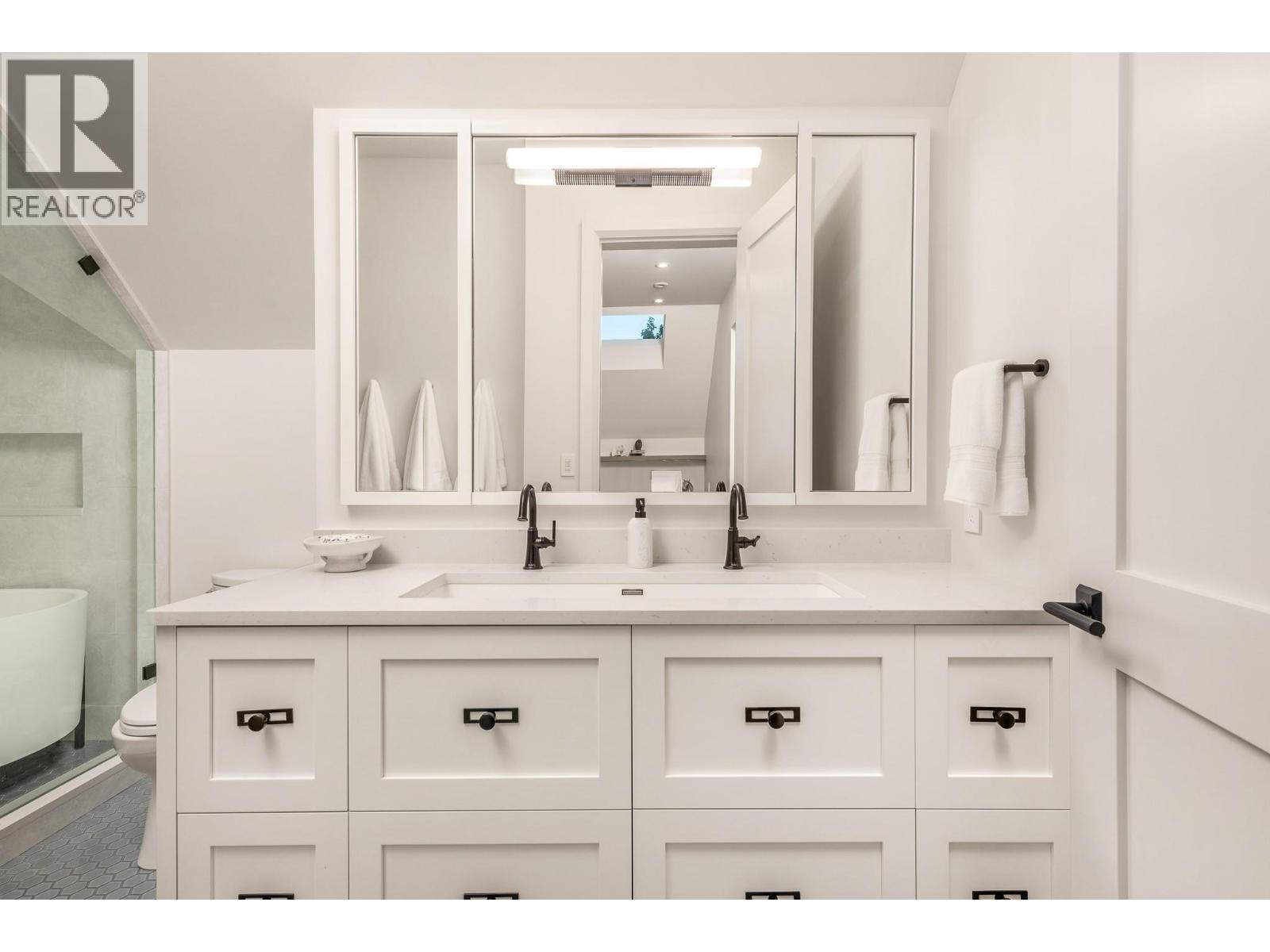 80 Kestrel Place Unit# 8. Vernon, British Columbia