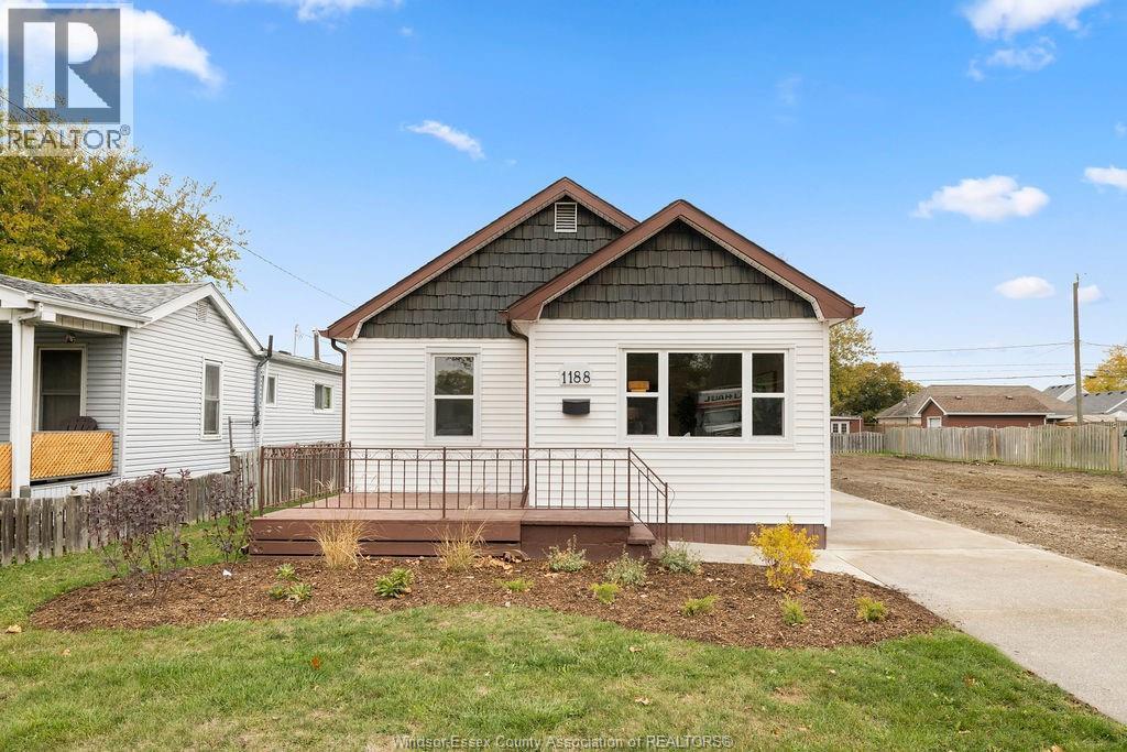 1188 Glidden Avenue, Windsor