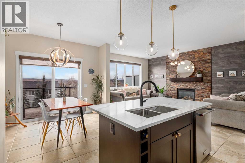 40 Heritage Hill, Cochrane