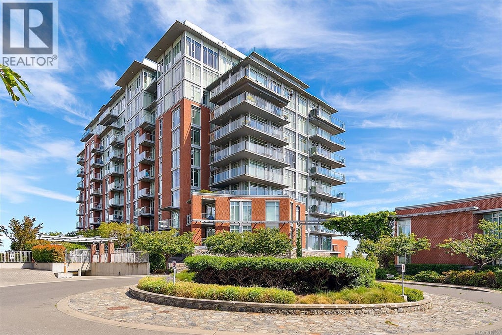 205 100 Saghalie Road, Victoria