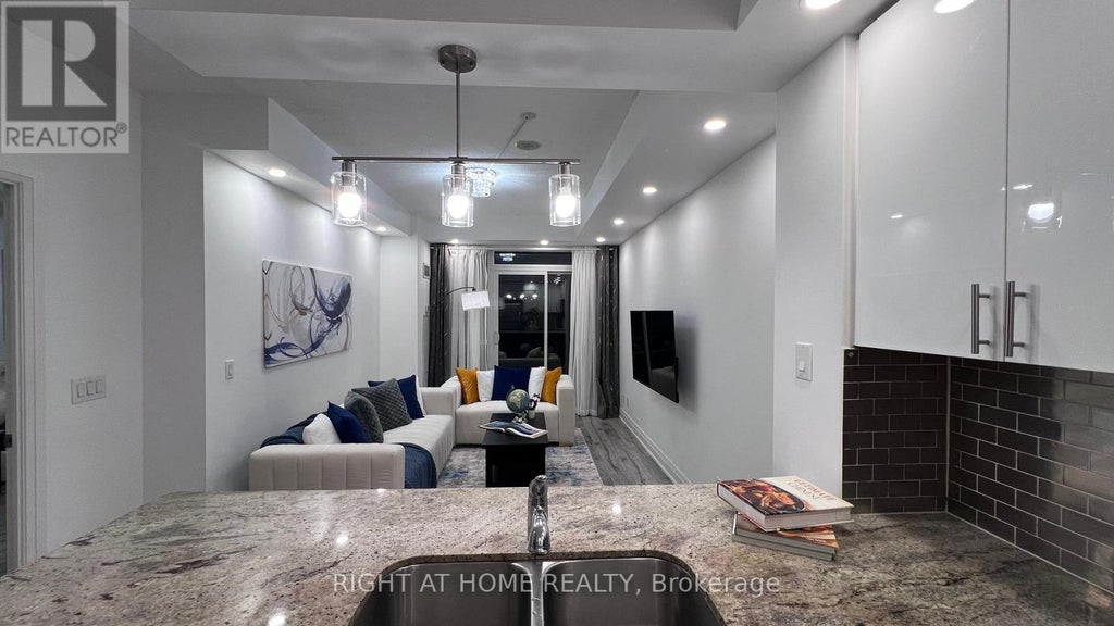 814 - 520 Steeles Avenue W, Vaughan (crestwood-Springfarm-Yorkhill)