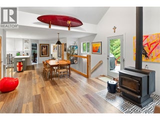 4037 Santa Road. Scotch Creek, British Columbia