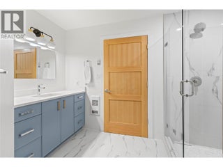 4037 Santa Road. Scotch Creek, British Columbia