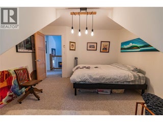 4037 Santa Road. Scotch Creek, British Columbia